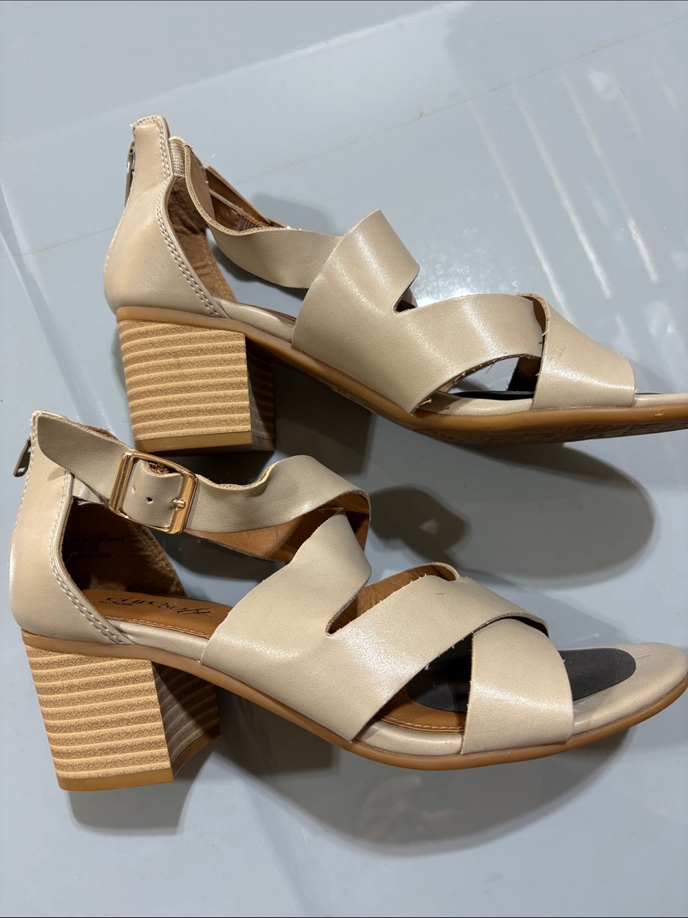 Beige Strappy Block Heel Sandals - Women size 7 Eurosoft